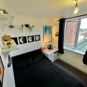 Custom House, 1 Room, 1 Homestay